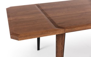 Stół Rabel premium wykonany z naturalnego drewna dębowego