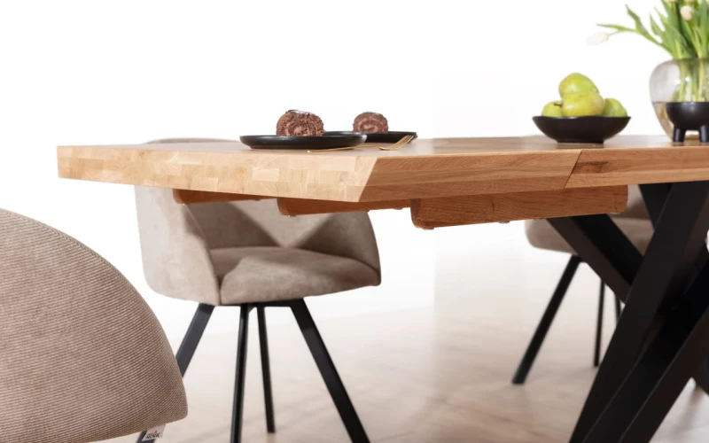 Elegancki stół dębowy premium do nowoczesnej jadalni