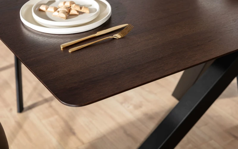 Stół Elixa polski producent mebli do eleganckiego wnętrza